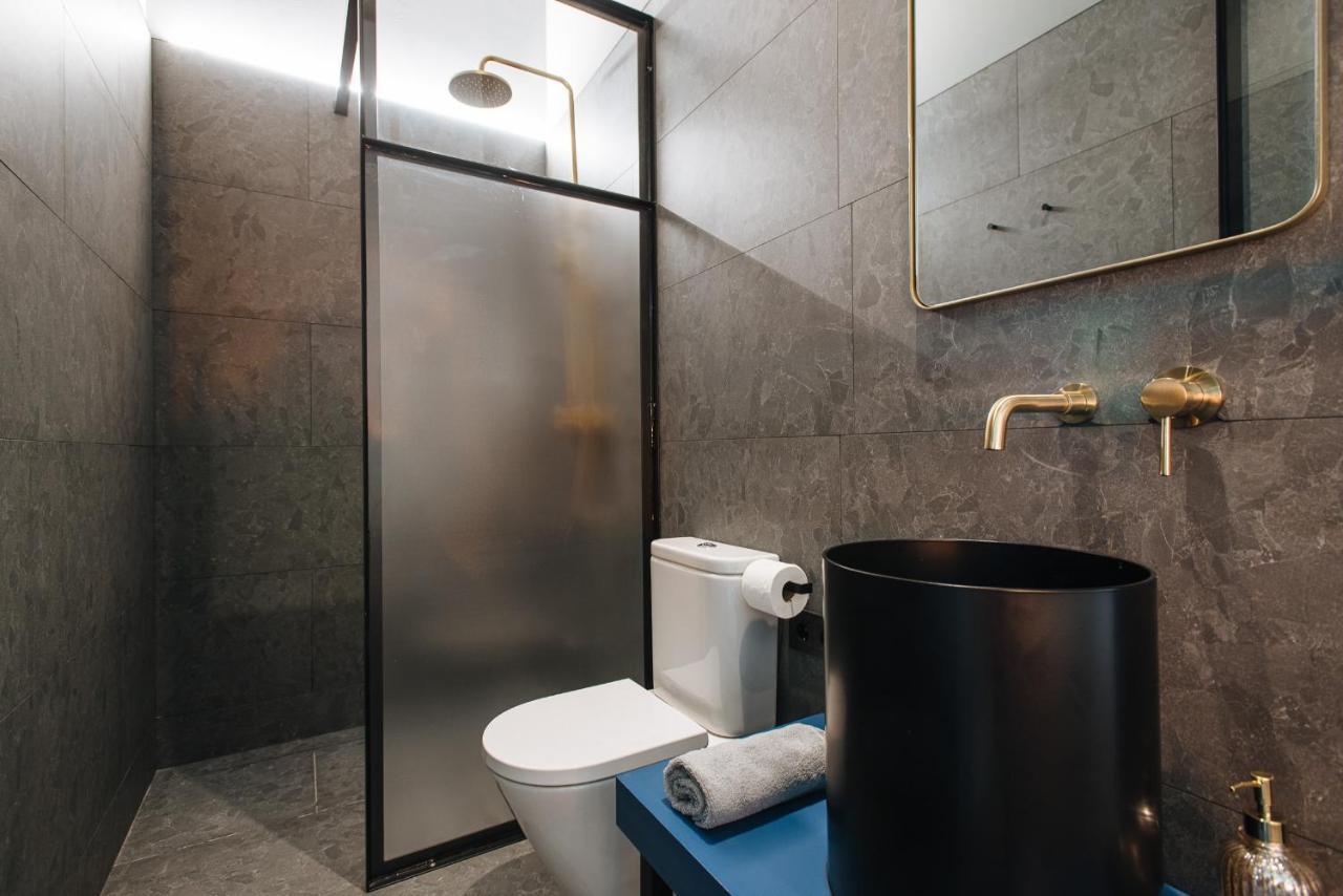 Muralla Sevilla Suites By Lola Экстерьер фото