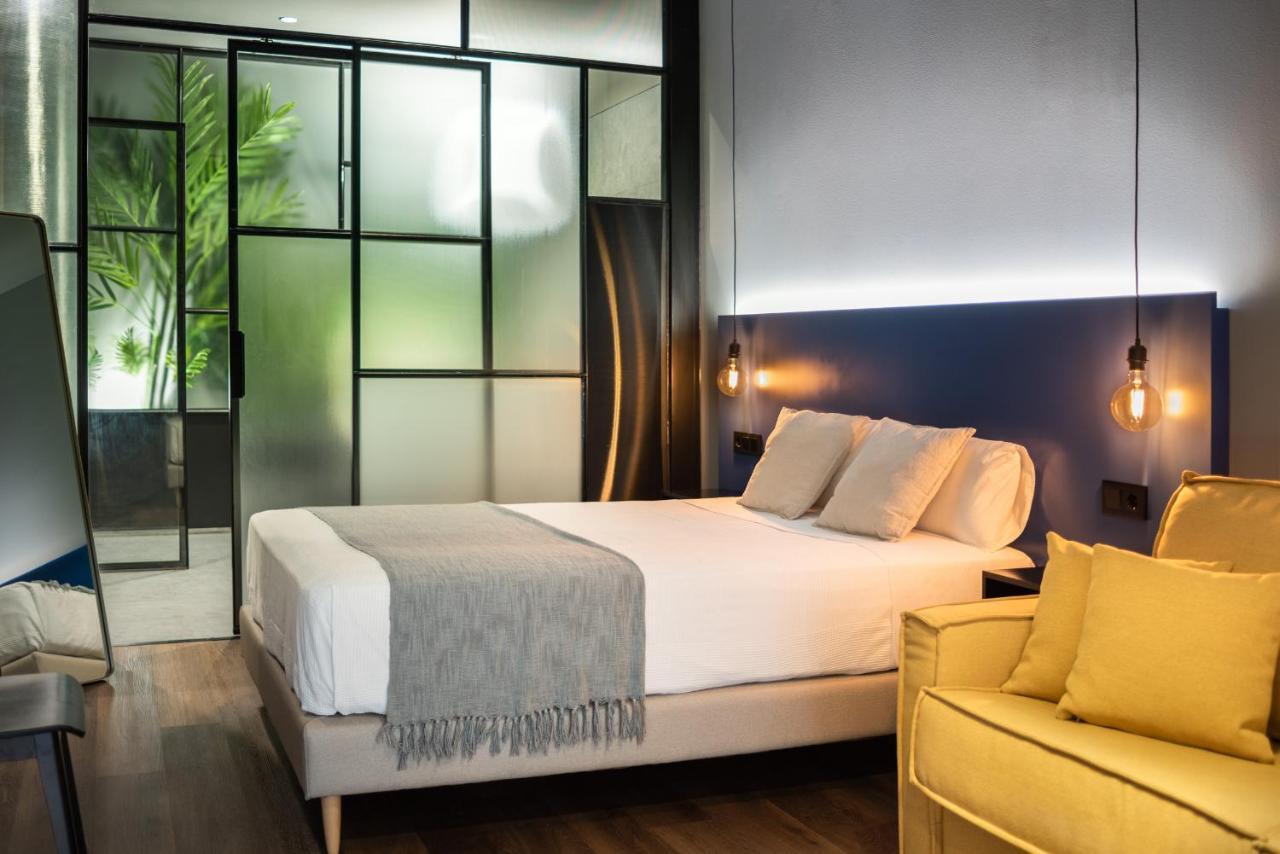 Muralla Sevilla Suites By Lola Экстерьер фото